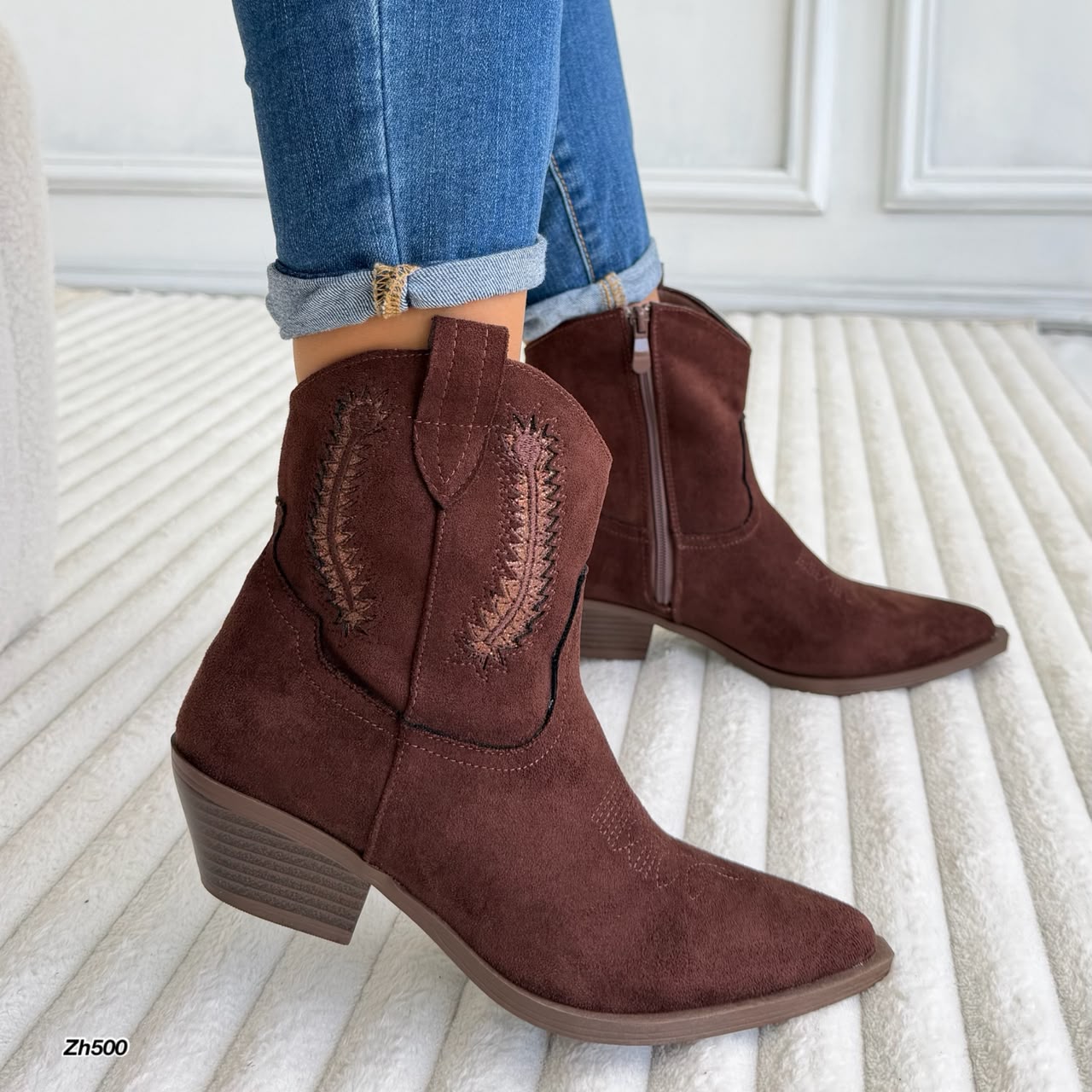 Botin texano cafe detalle brillante tacon 5cm 7188 C-163